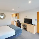 306 Motel Apartments