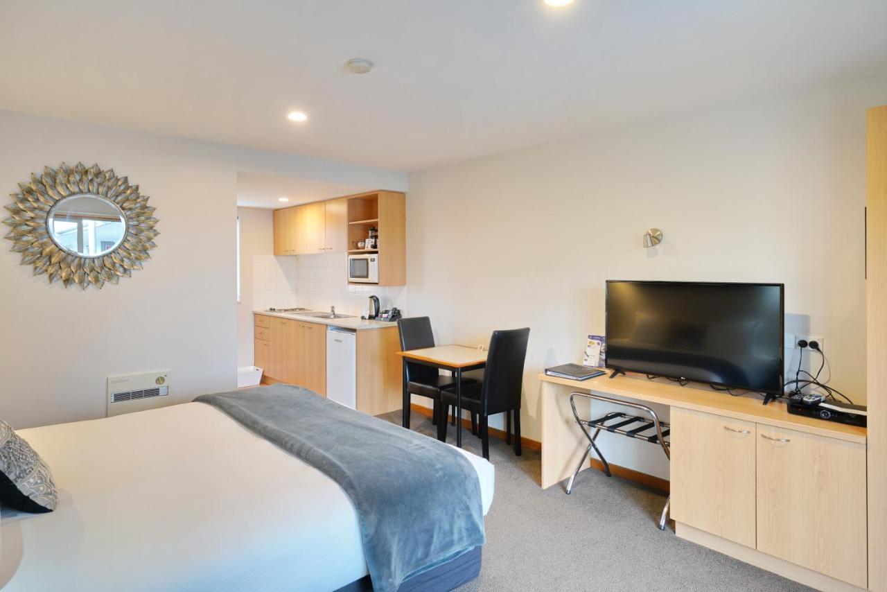 306 4* Christchurch